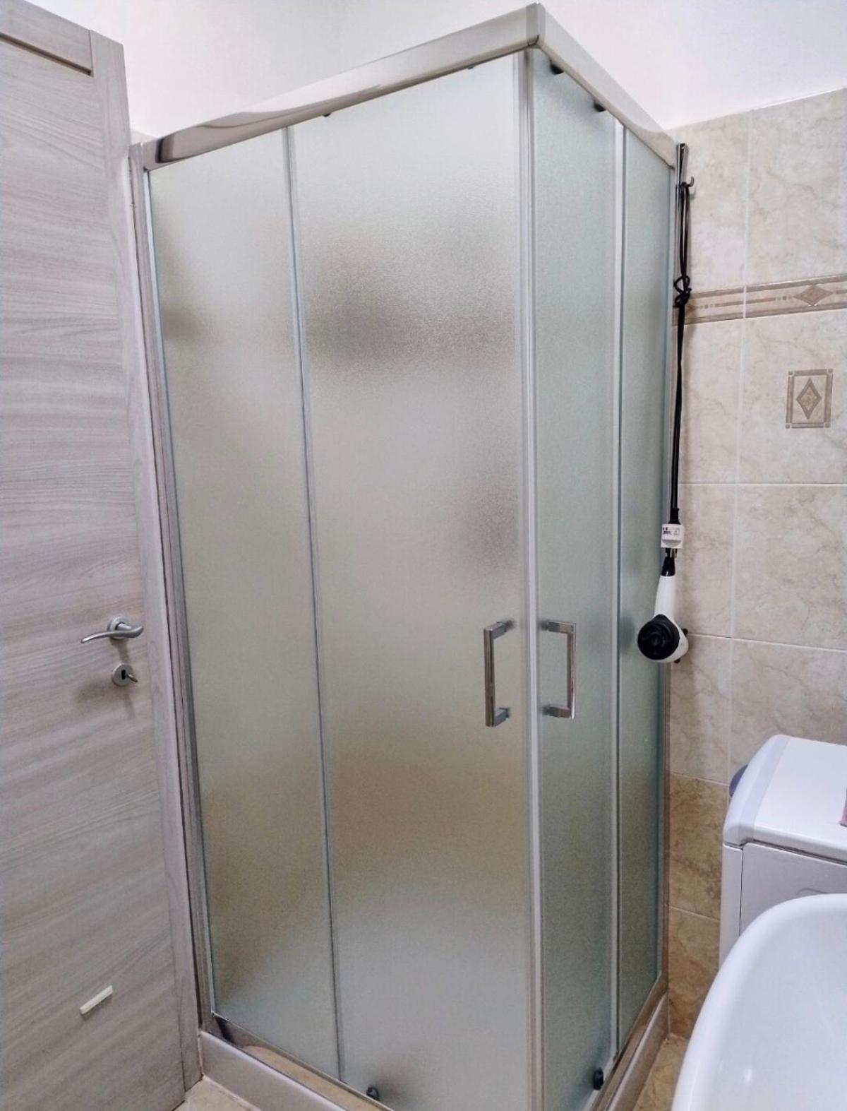 Camera Privata Nell'Appartamento In Zona Residenziale Con 2 Piscine Рапалло Экстерьер фото